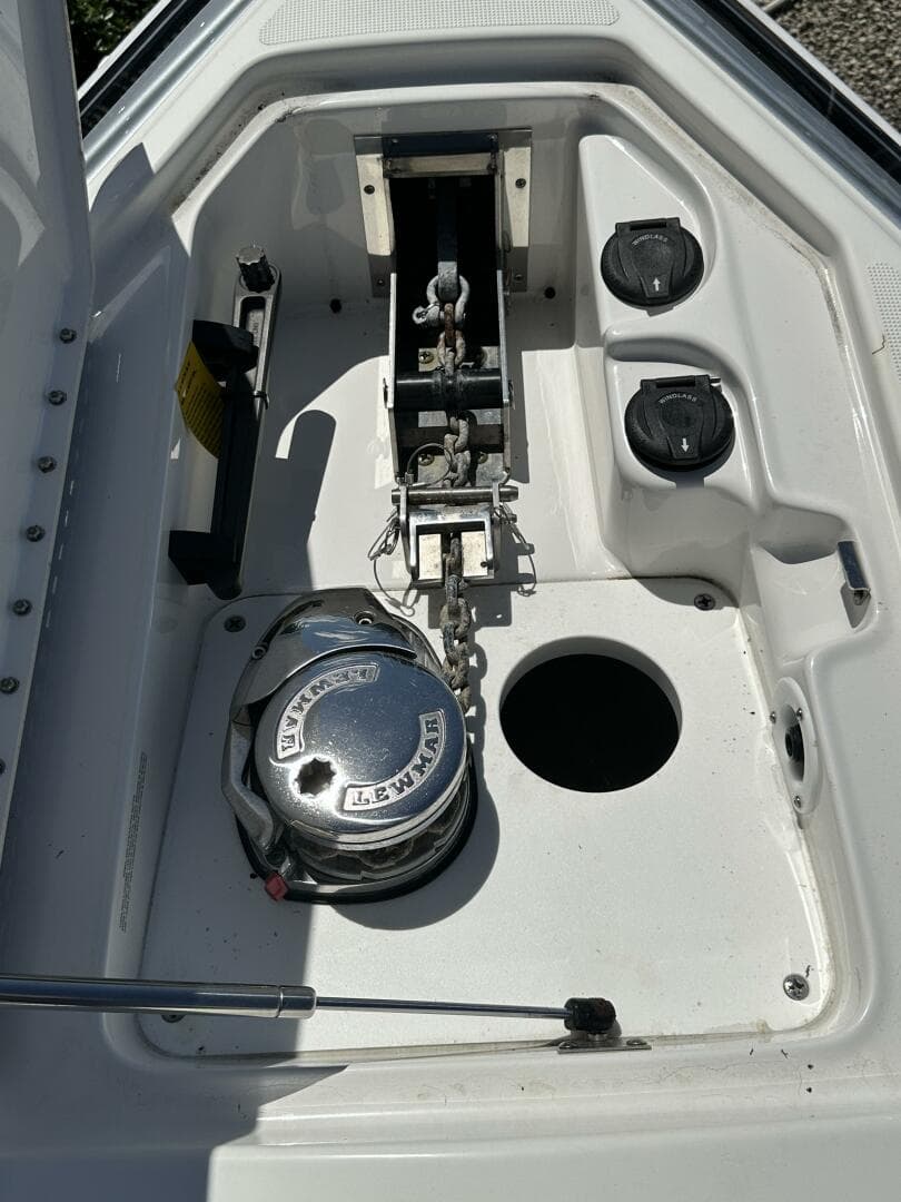 2021 Formula 350 Crossover Bowrider OB — photo 32