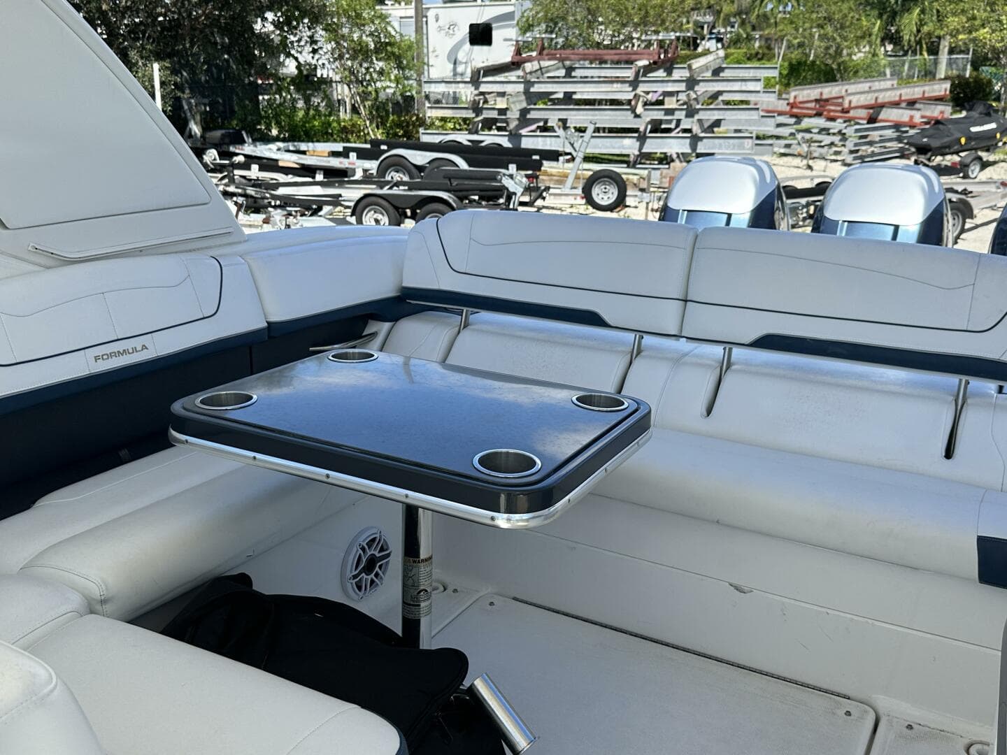 2021 Formula 350 Crossover Bowrider OB — photo 15