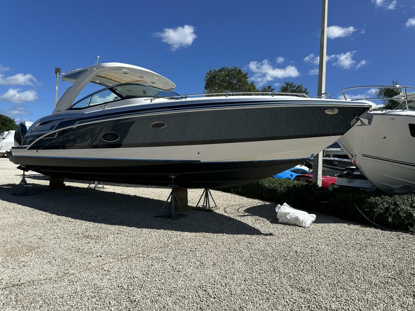 2021 Formula 350 Crossover Bowrider OB — photo 7