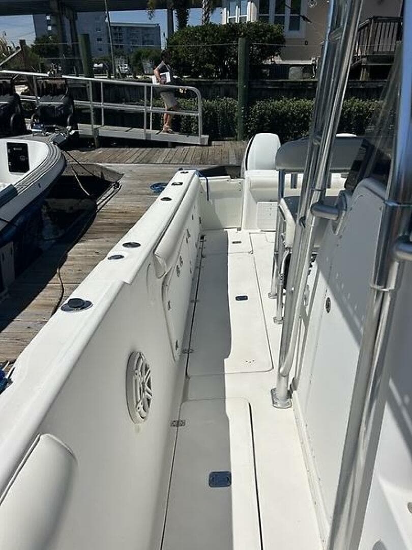 2000 Century 3100 Center Console — photo 10