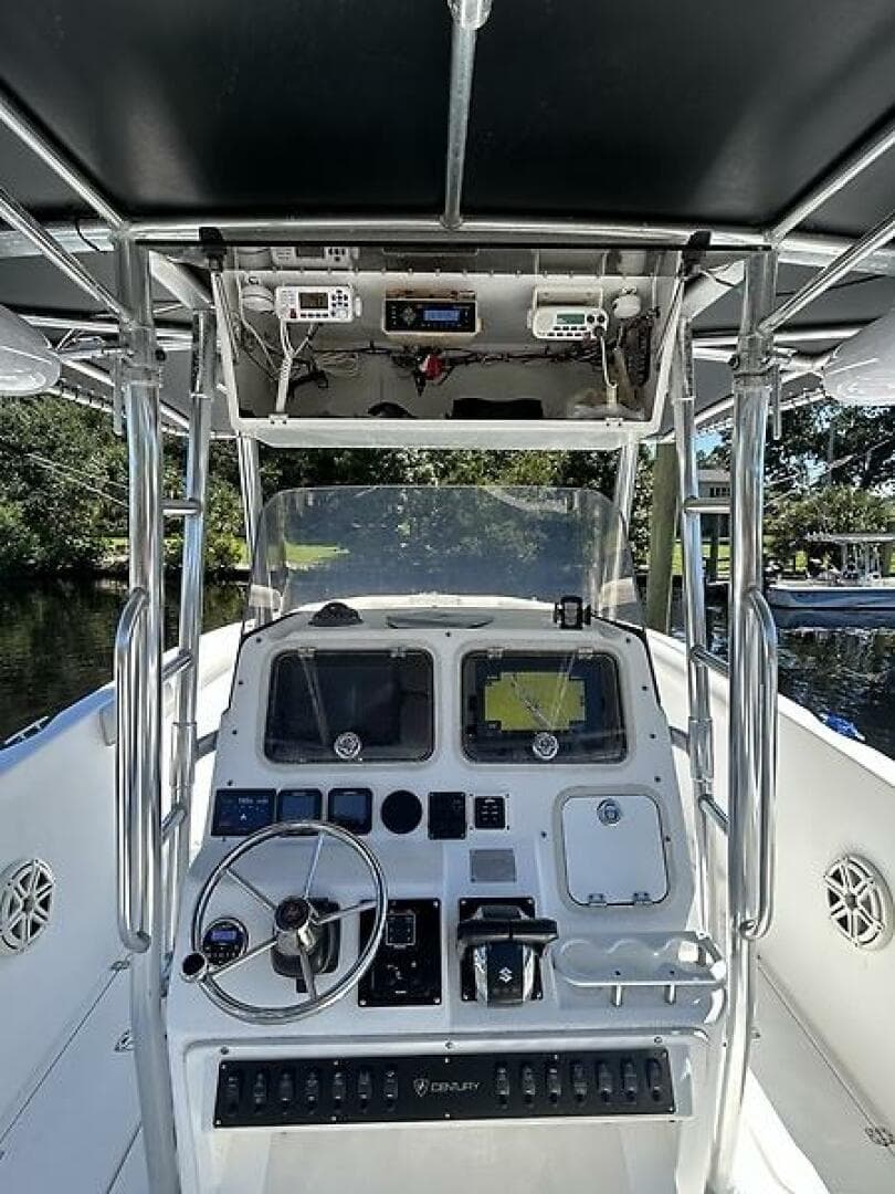 2000 Century 3100 Center Console — photo 6