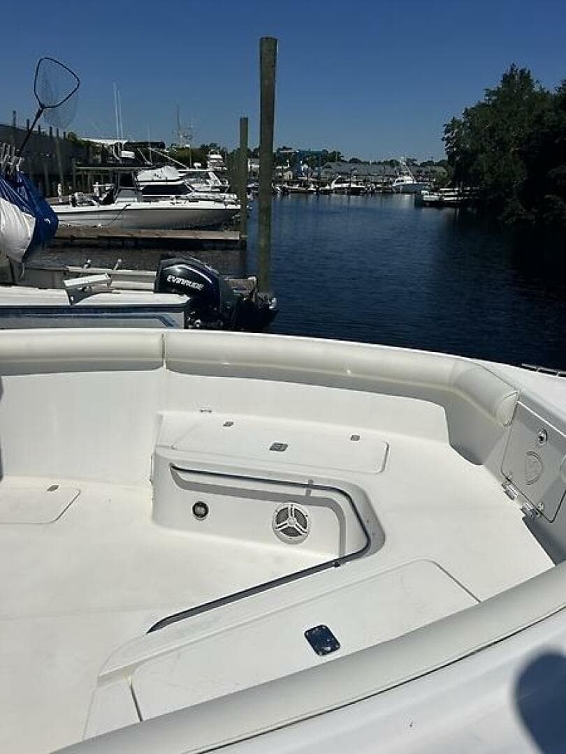 2000 Century 3100 Center Console — photo 21