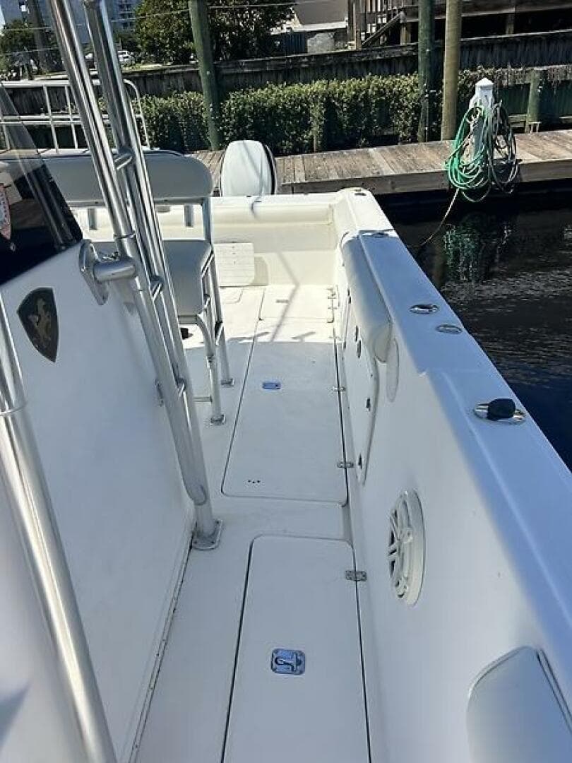 2000 Century 3100 Center Console — photo 11