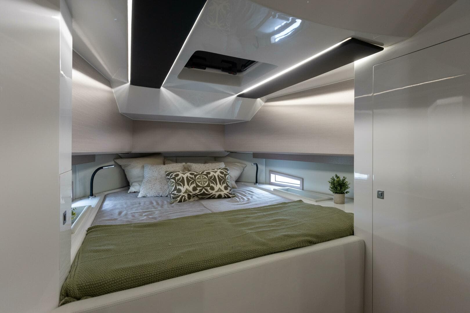 2025 Sacs Rebel 40 — photo 22