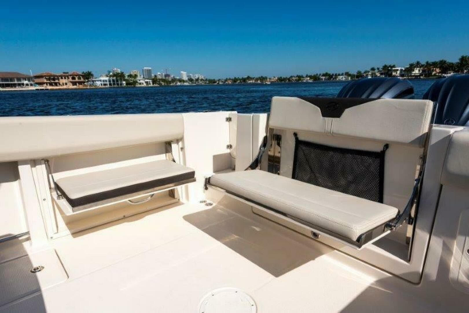 2025 Sailfish 312 Center Console — photo 7