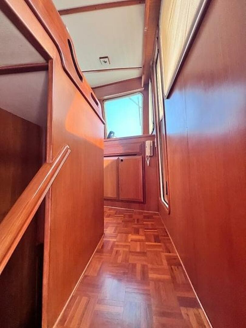 2006 Defever Pilothouse — photo 31