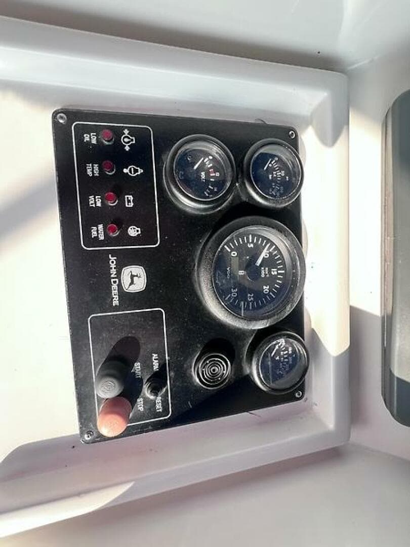 2006 Defever Pilothouse — photo 45