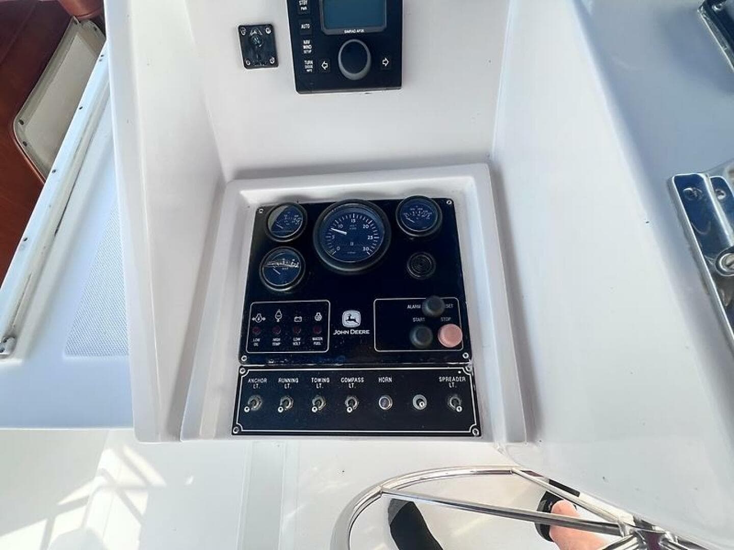 2006 Defever Pilothouse — photo 44
