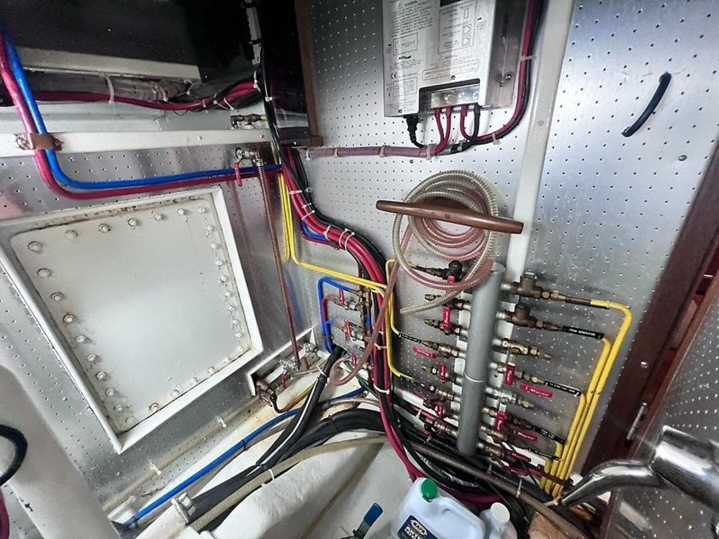 2006 Defever Pilothouse — photo 63