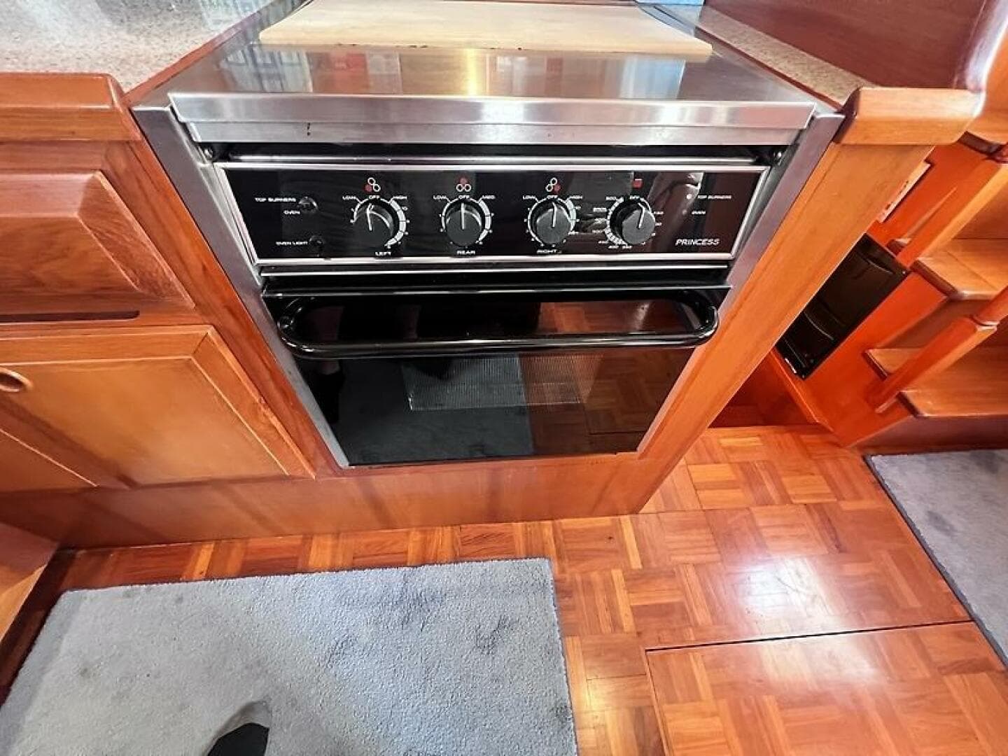 2006 Defever Pilothouse — photo 16