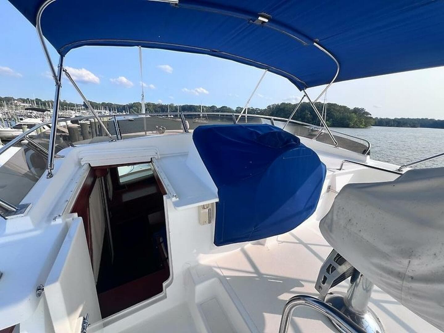 2006 Defever Pilothouse — photo 41