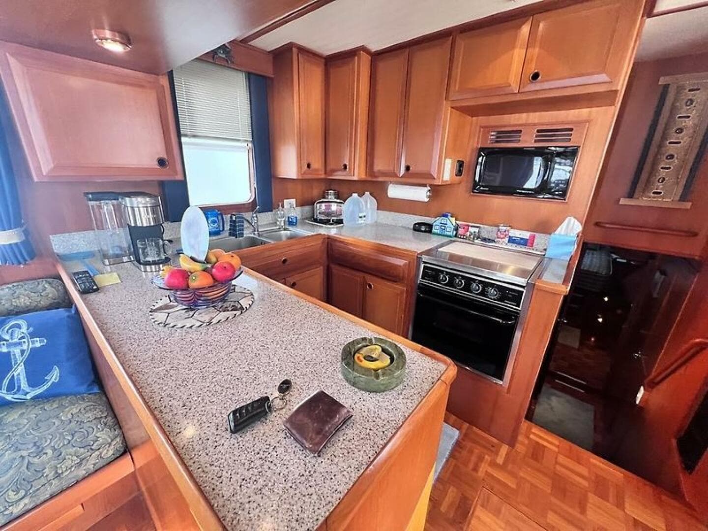 2006 Defever Pilothouse — photo 14