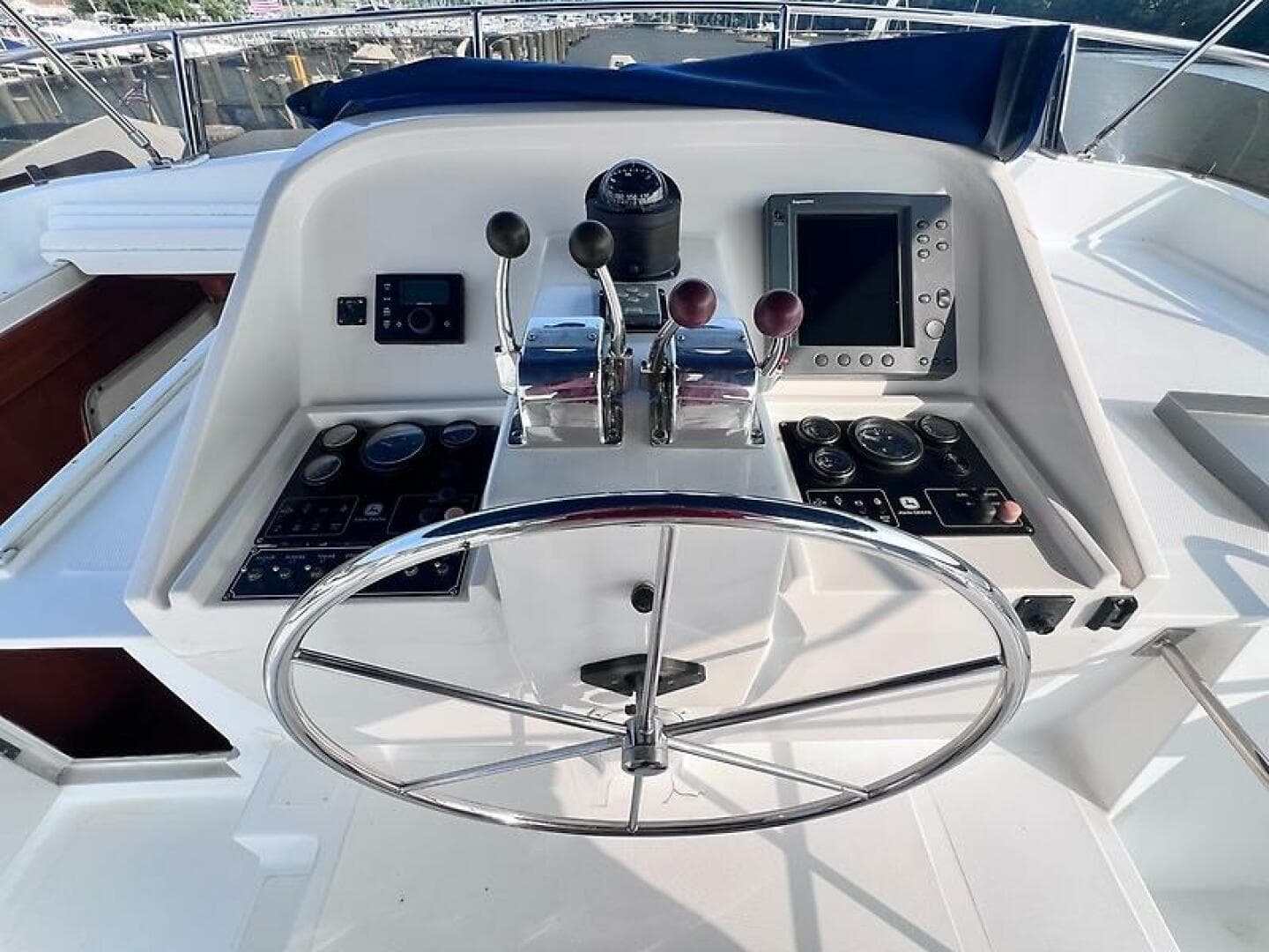 2006 Defever Pilothouse — photo 42