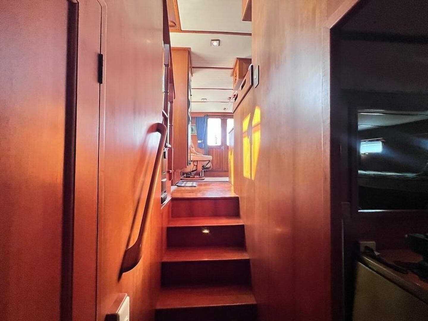 2006 Defever Pilothouse — photo 18