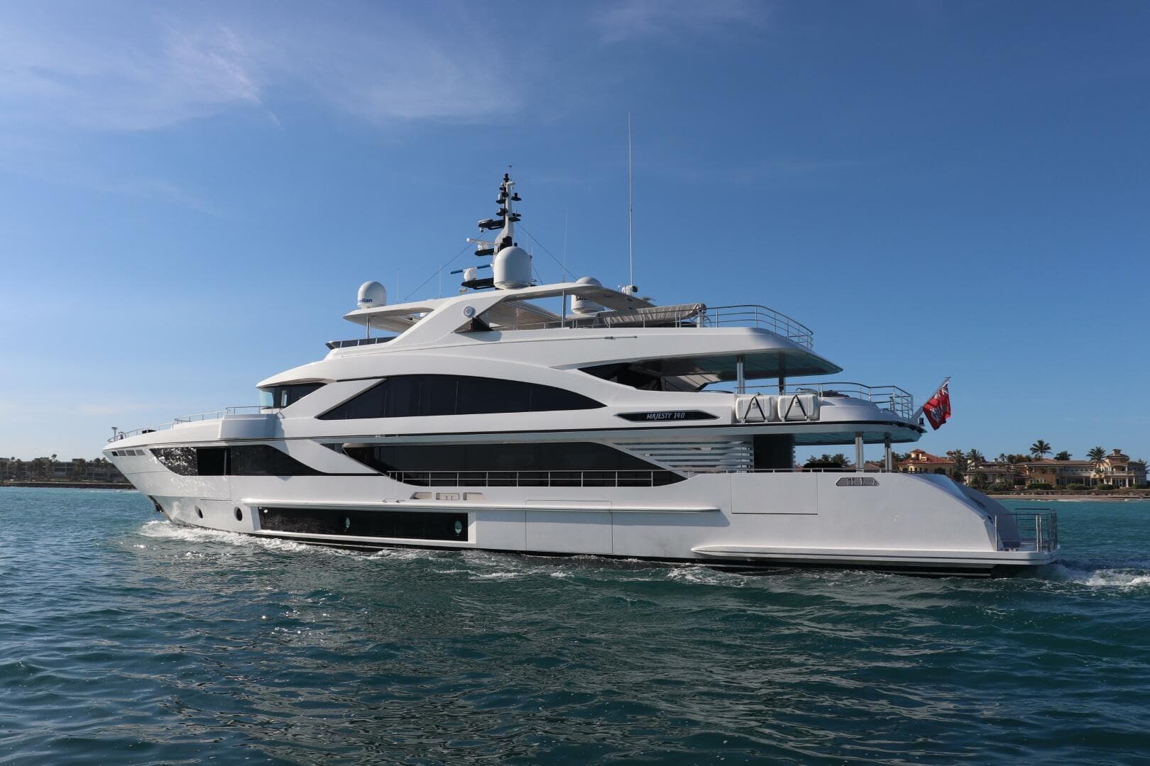 2020 Majesty Yachts 140 — photo 4