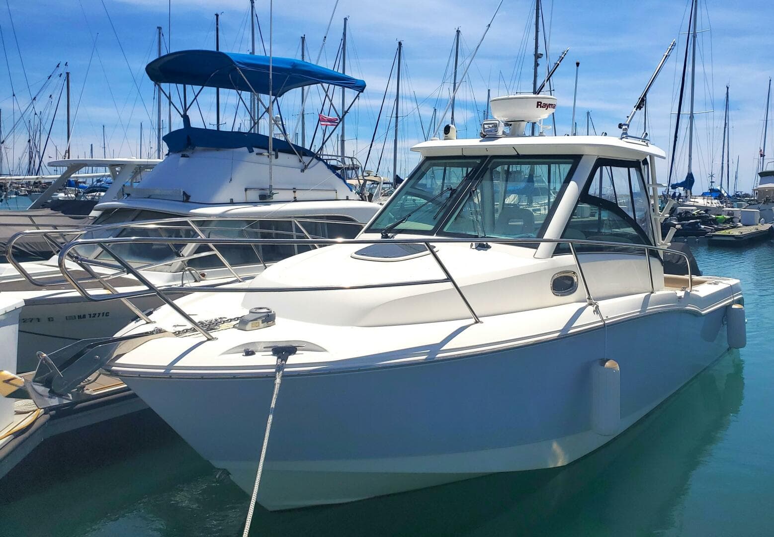 2019 Boston Whaler Conquest — photo 1