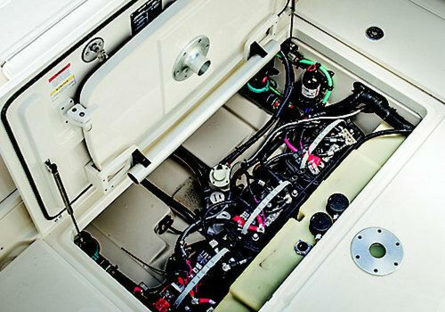 2019 Boston Whaler Conquest — photo 8