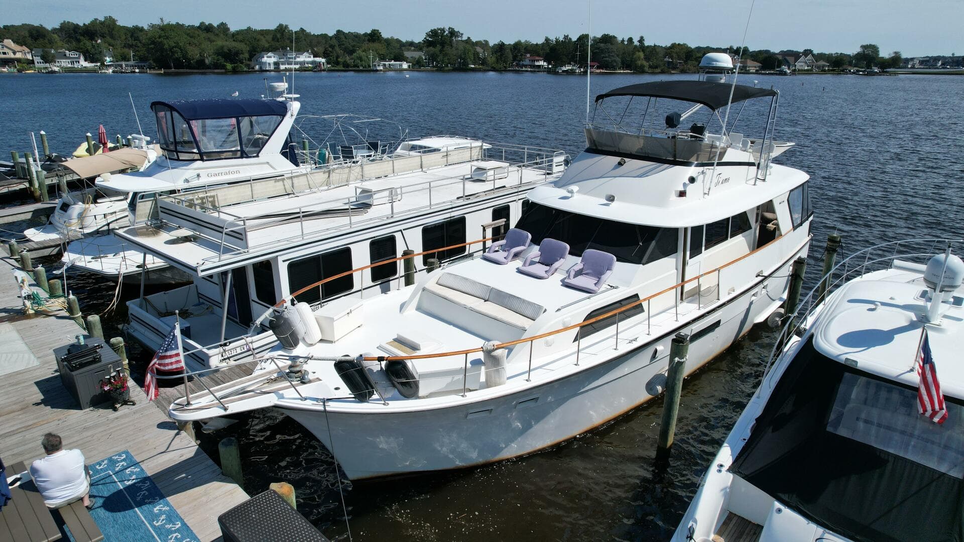 1974 Hatteras Motor Yacht — photo 10