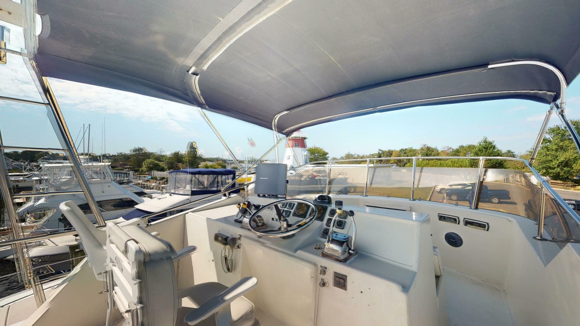 1974 Hatteras Motor Yacht — photo 42