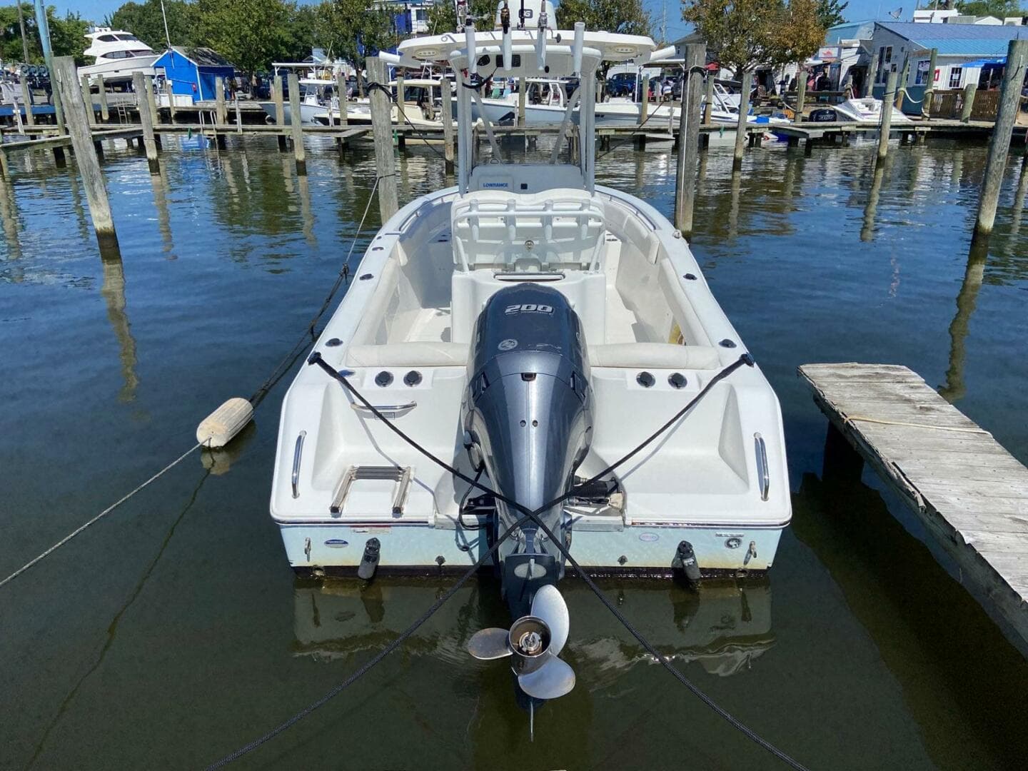 2015 Sea Hunt Ultra 234 — photo 9