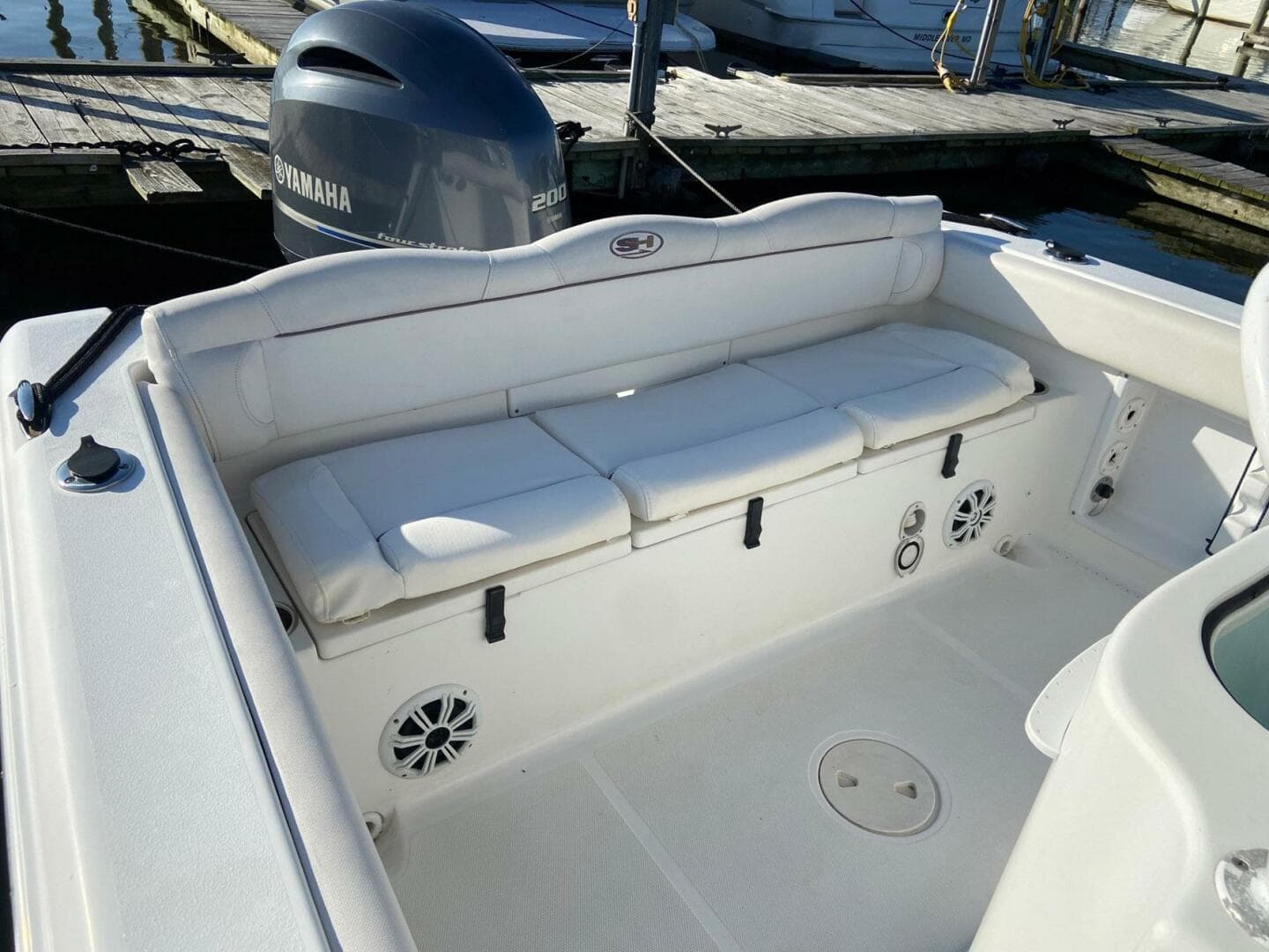 2015 Sea Hunt Ultra 234 — photo 37