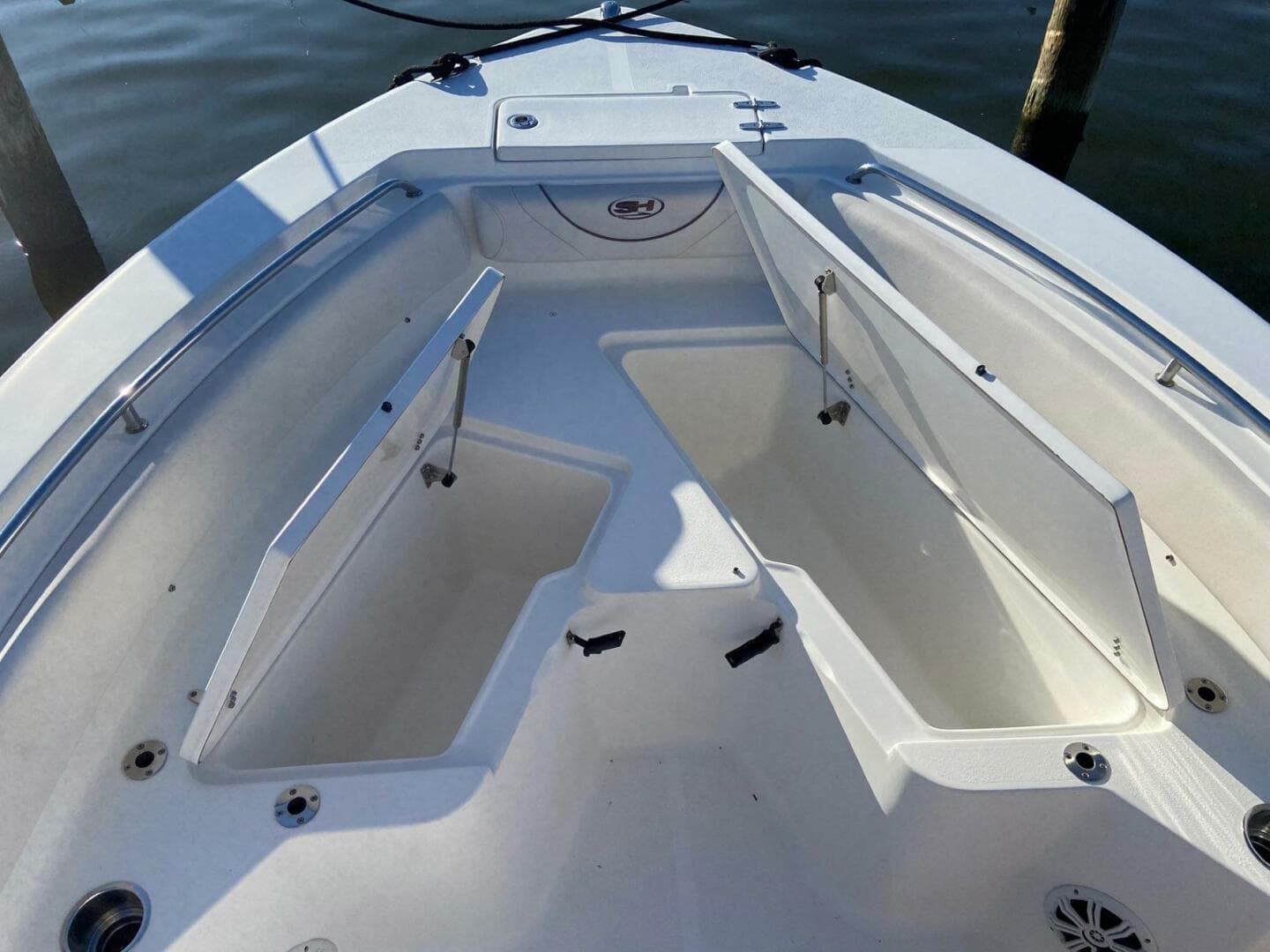 2015 Sea Hunt Ultra 234 — photo 12