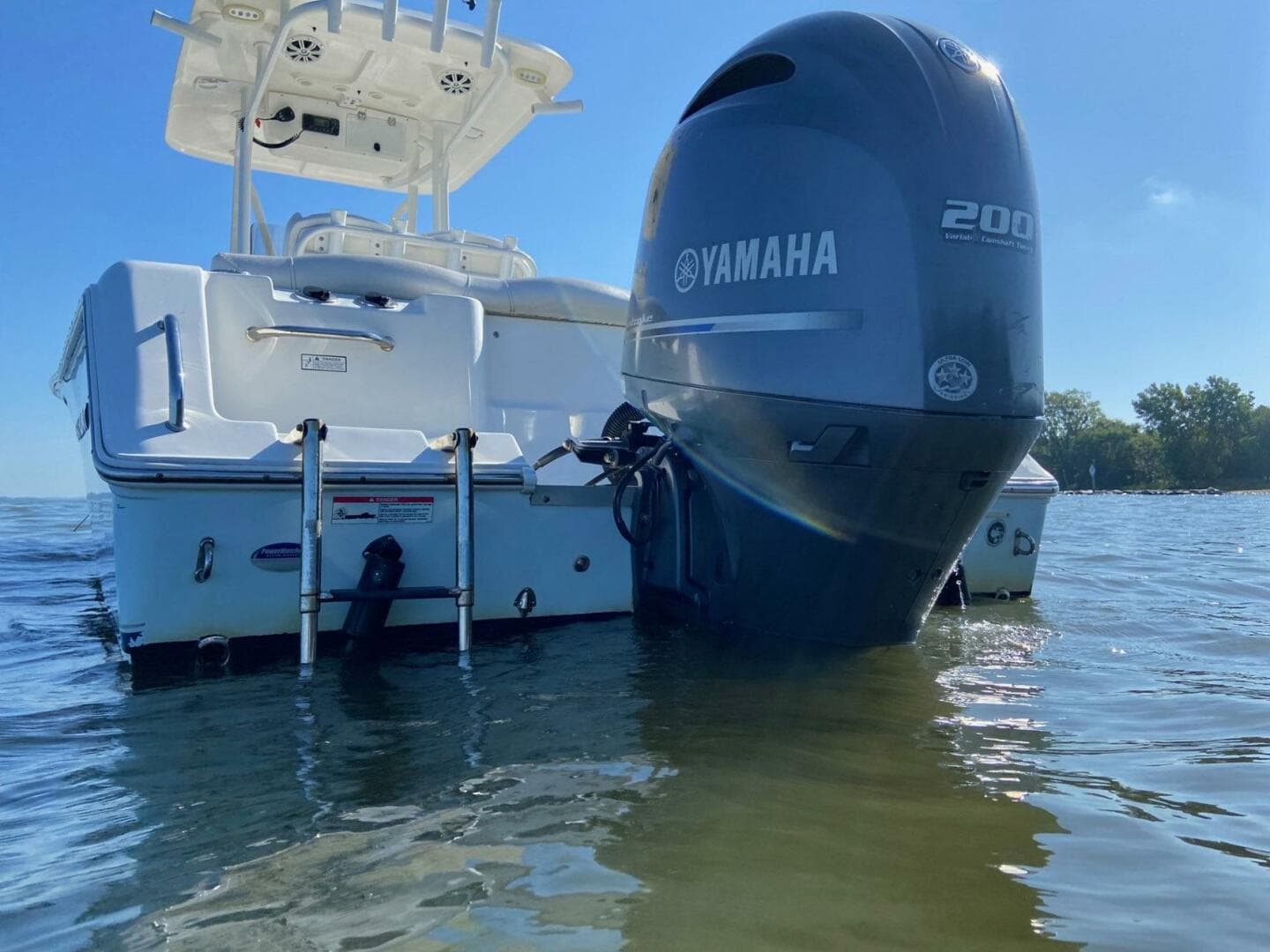 2015 Sea Hunt Ultra 234 — photo 6