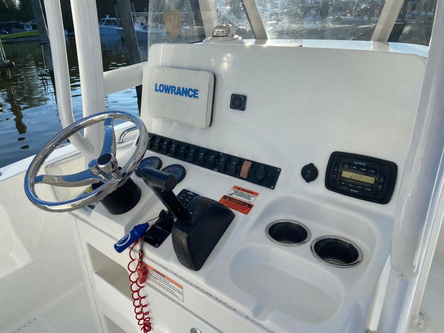 2015 Sea Hunt Ultra 234 — photo 21