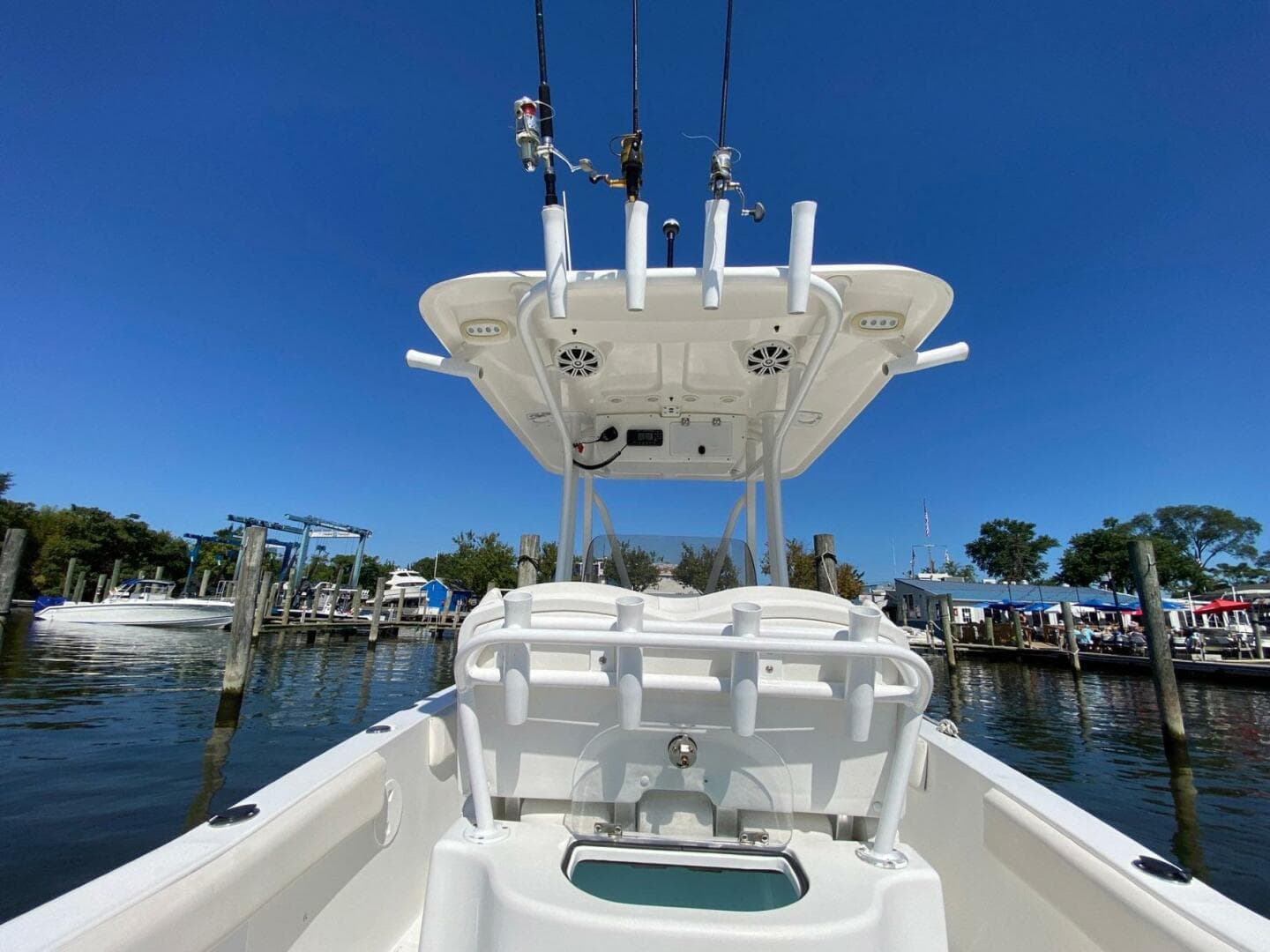 2015 Sea Hunt Ultra 234 — photo 39