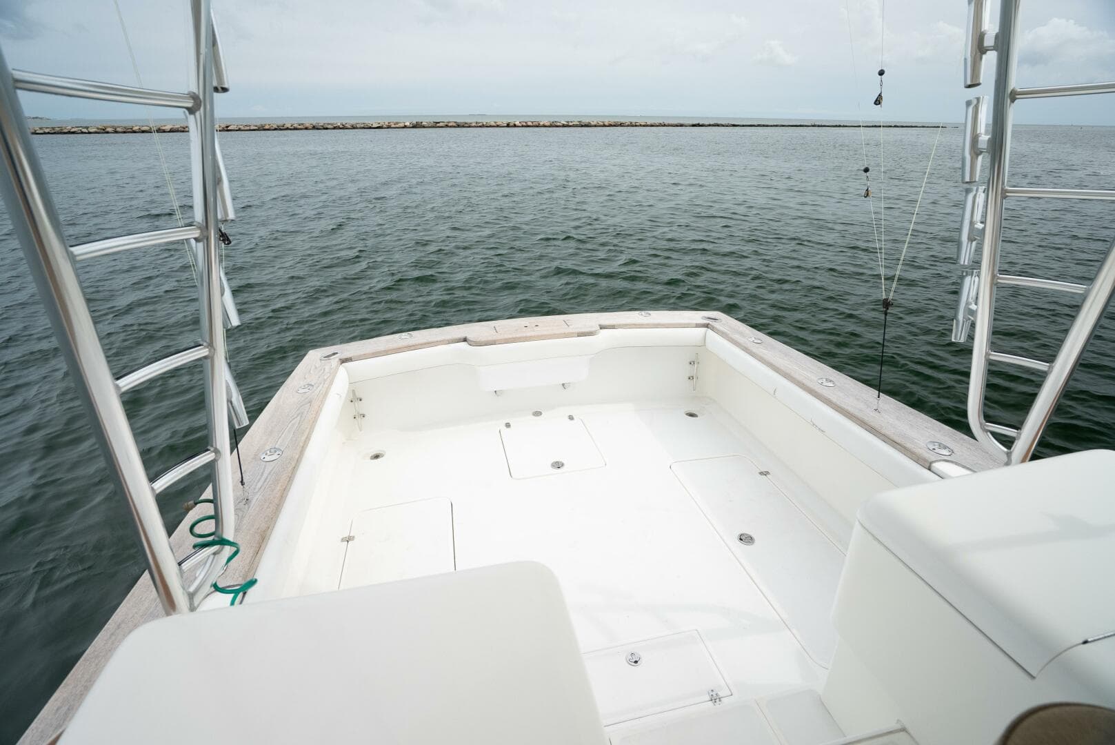 2004 Stolper 38 Express — photo 17