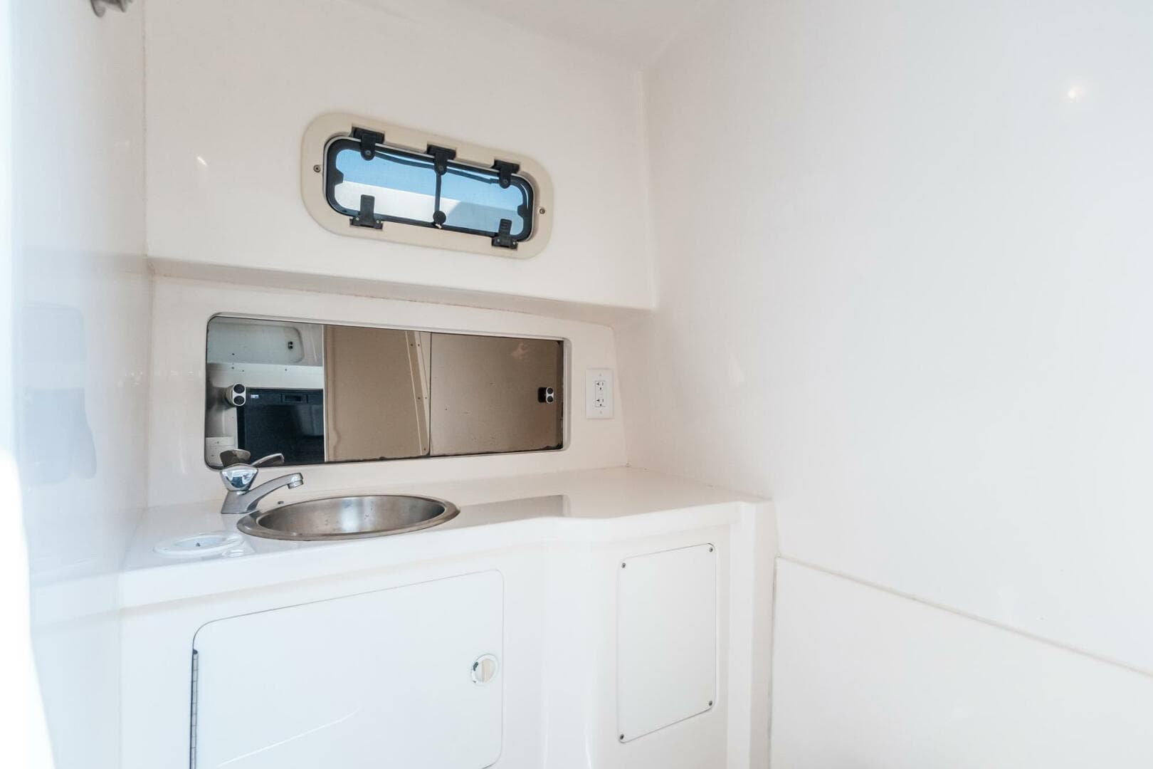 1995 Intrepid — photo 18