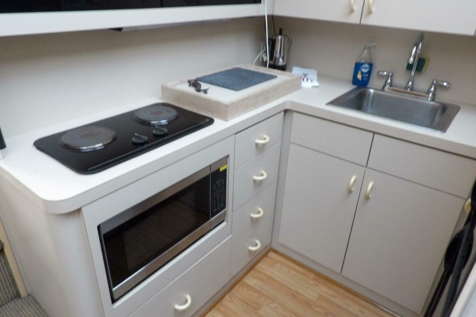 1991 Silverton 41 Convertible — photo 49