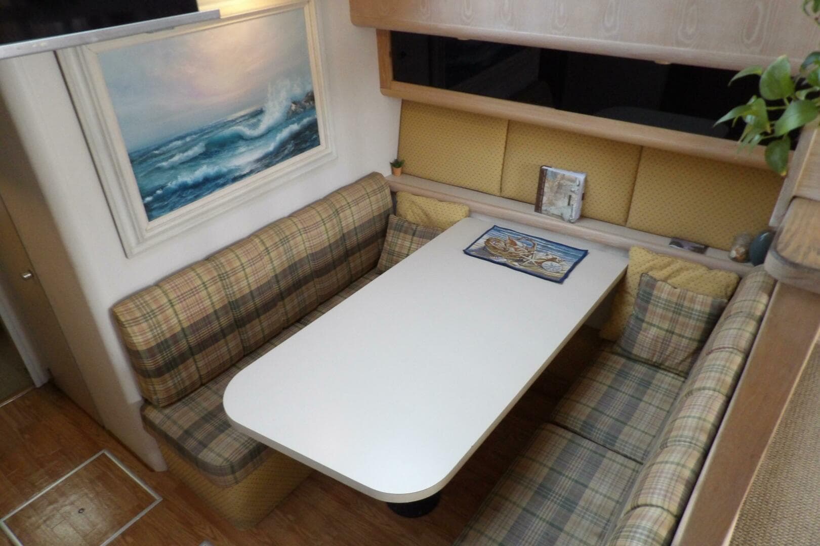 1991 Silverton 41 Convertible — photo 44