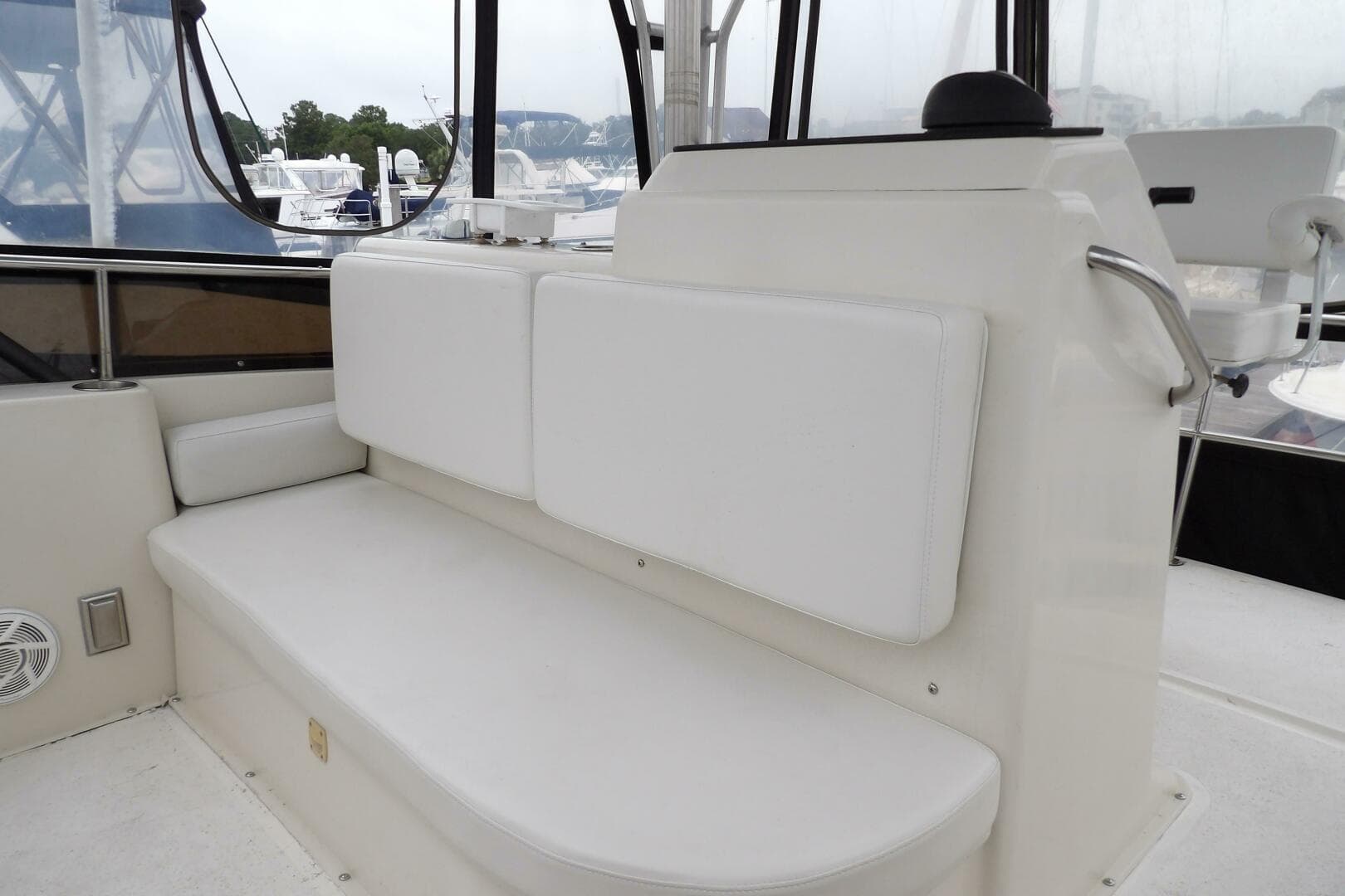 1991 Silverton 41 Convertible — photo 23