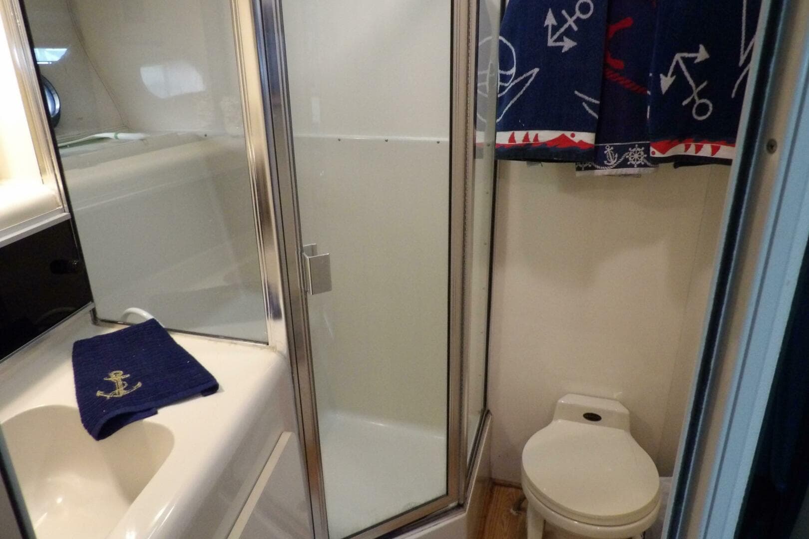 1991 Silverton 41 Convertible — photo 51