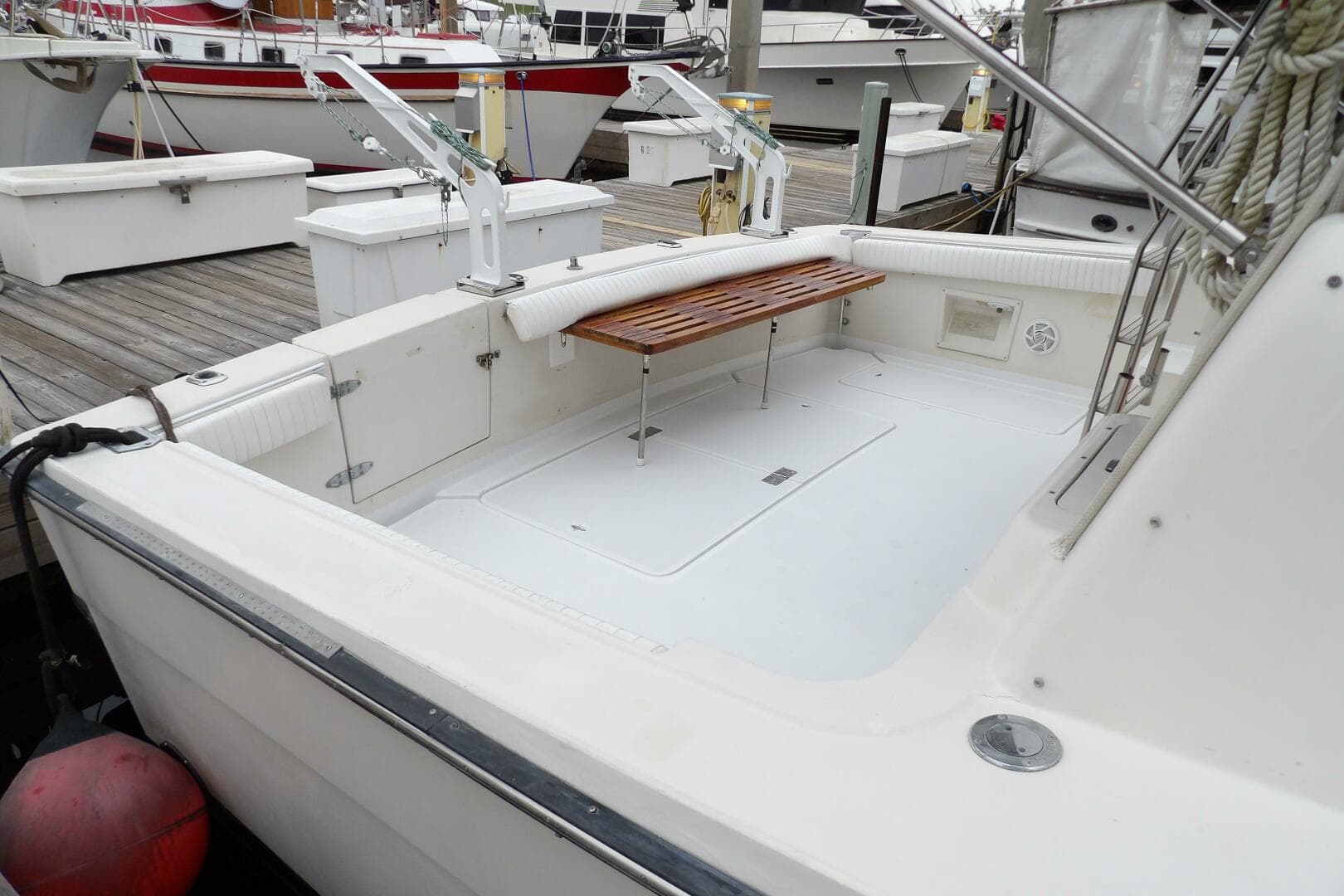 1991 Silverton 41 Convertible — photo 26