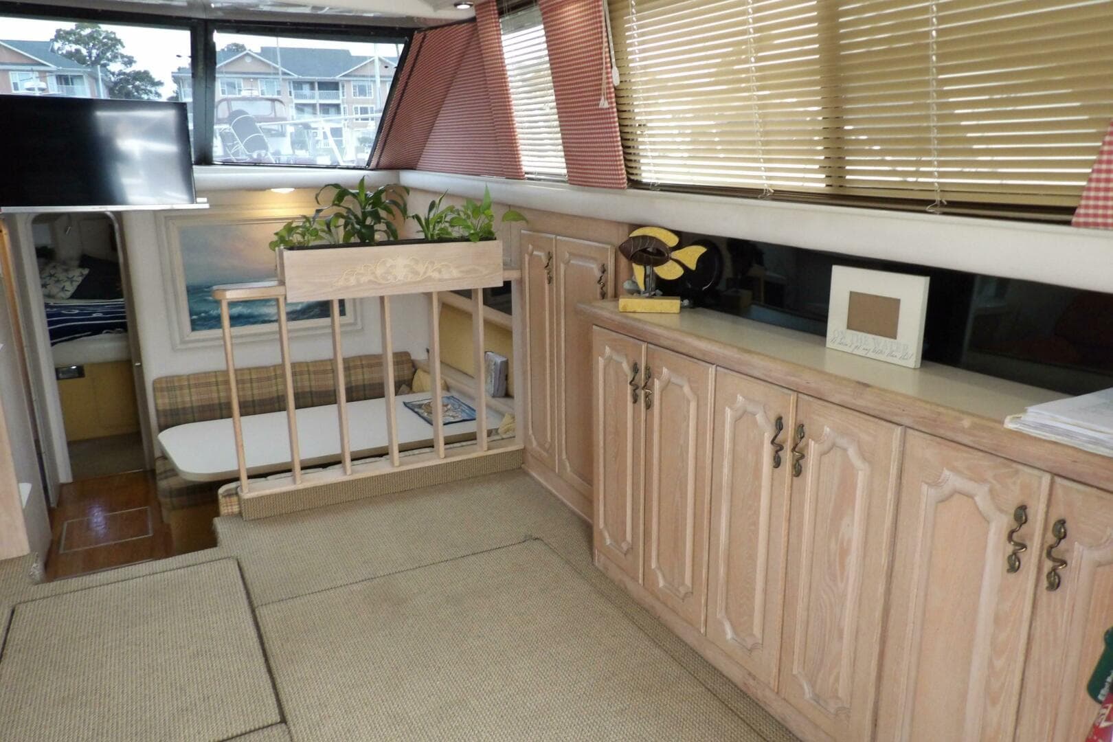 1991 Silverton 41 Convertible — photo 39