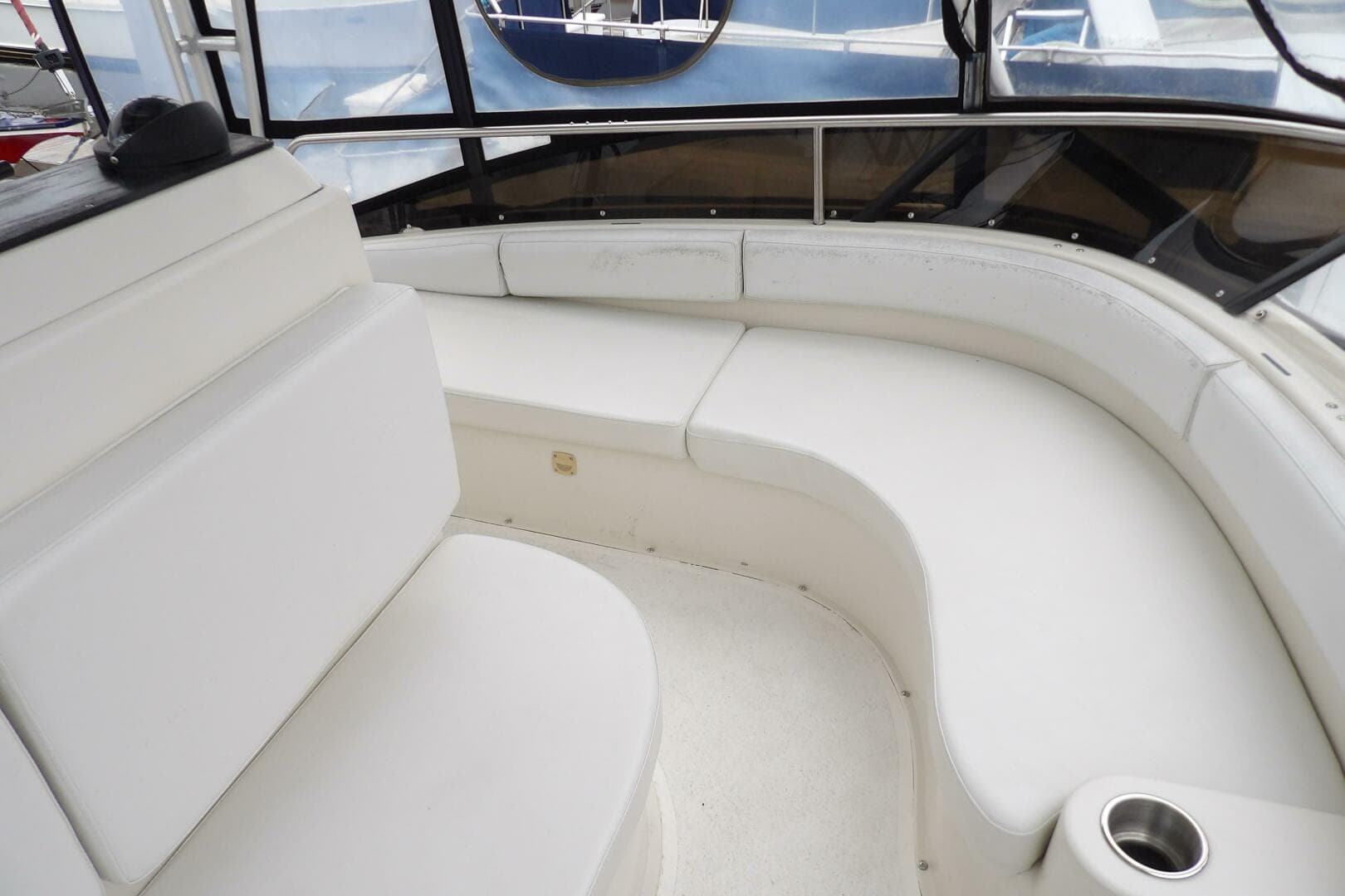 1991 Silverton 41 Convertible — photo 22