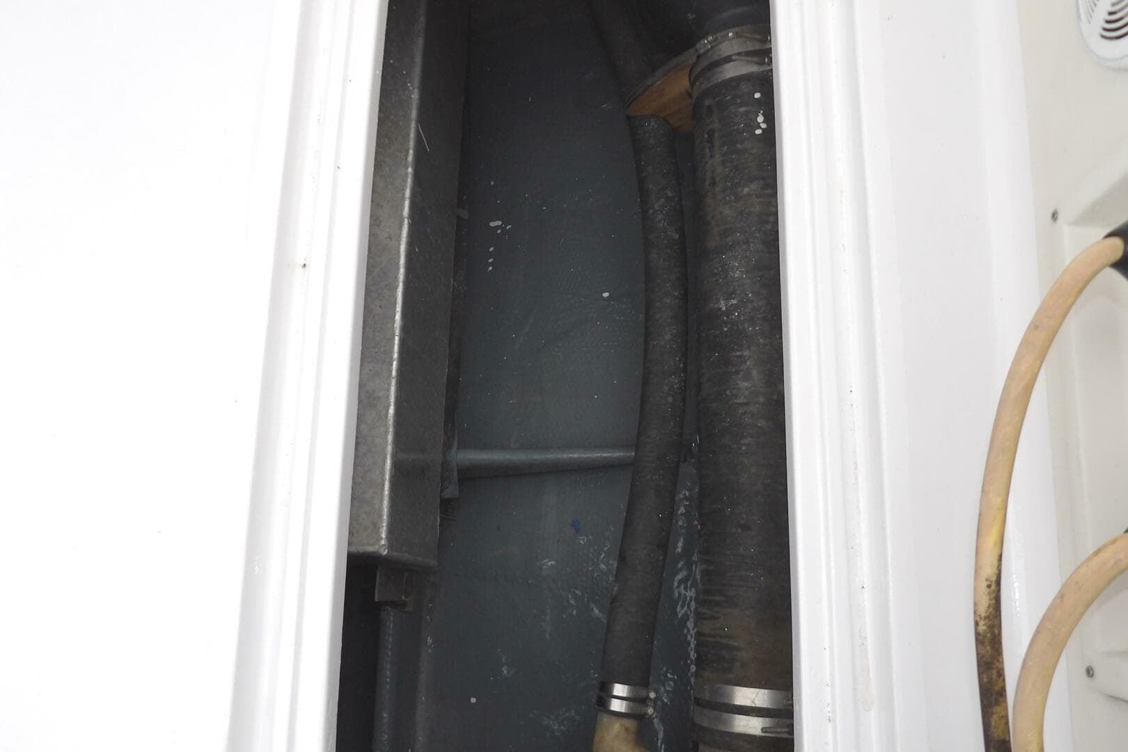 1991 Silverton 41 Convertible — photo 34