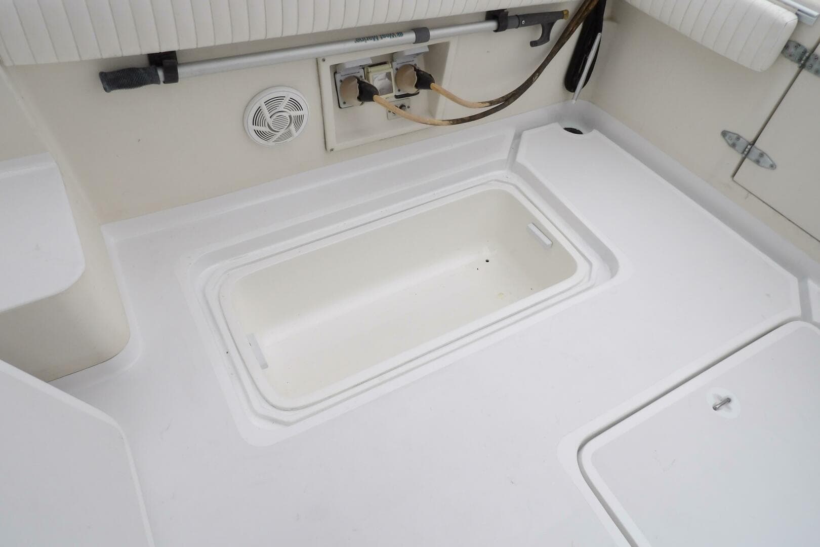 1991 Silverton 41 Convertible — photo 29