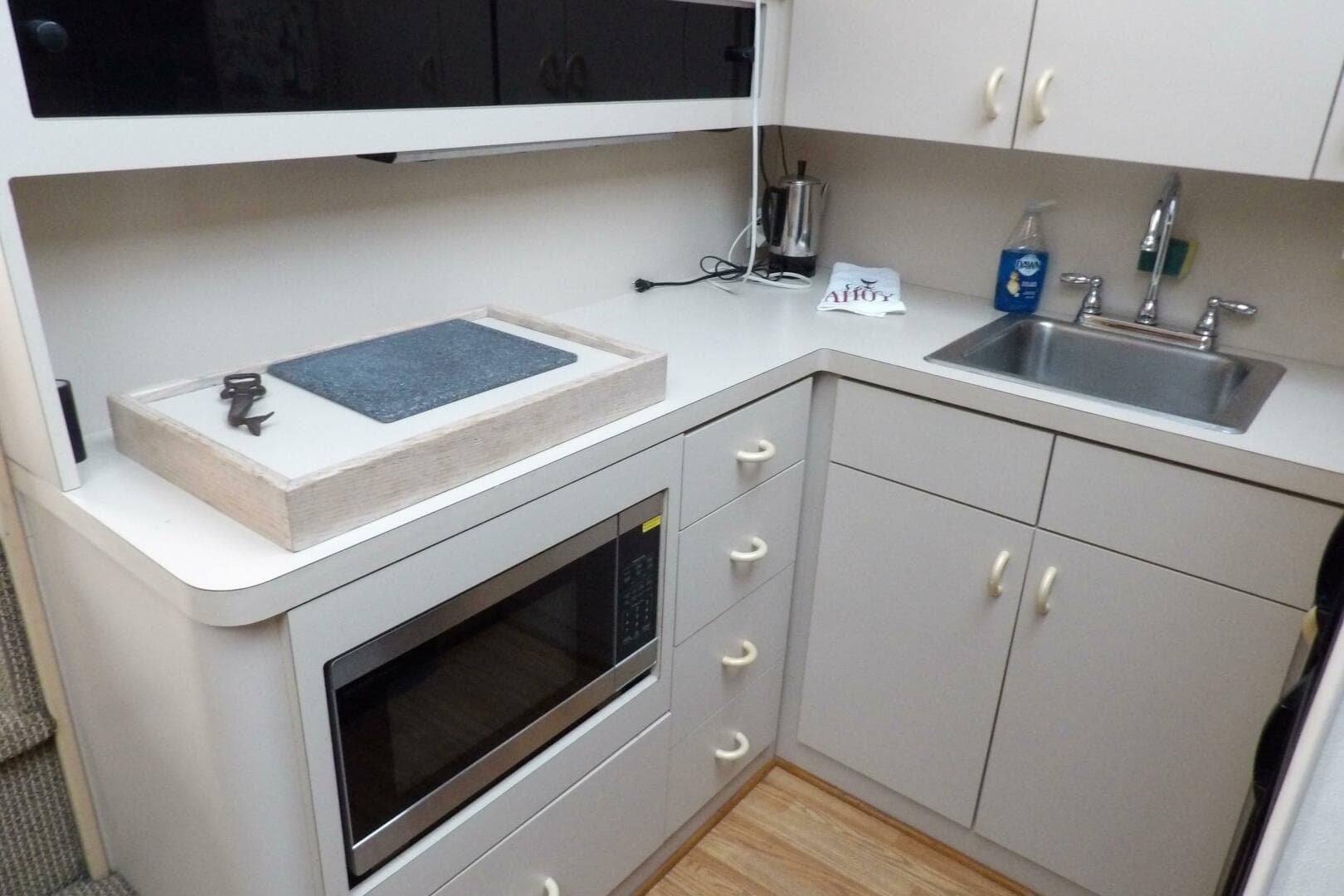 1991 Silverton 41 Convertible — photo 48