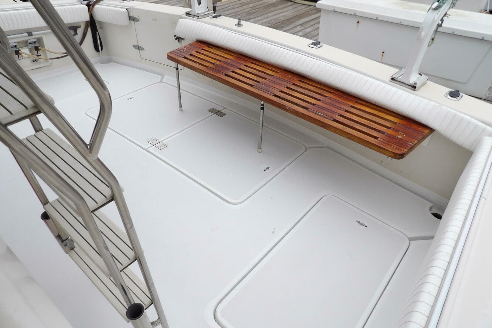 1991 Silverton 41 Convertible — photo 27