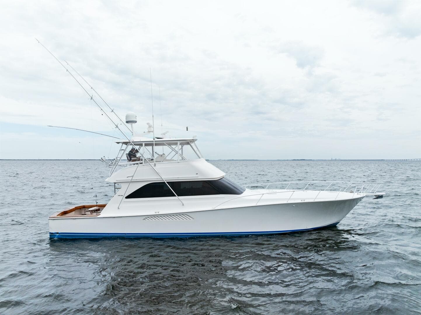 2006 Viking 61 Convertible — photo 1