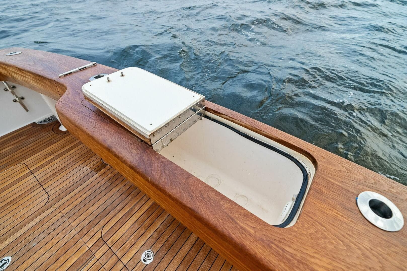 2006 Viking 61 Convertible — photo 54