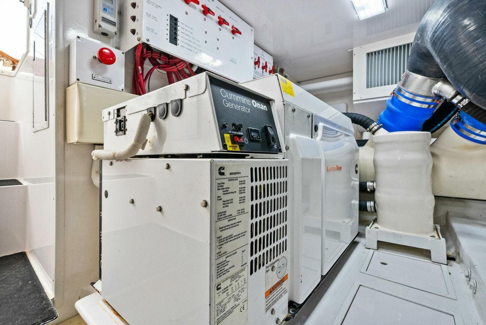 2006 Viking 61 Convertible — photo 47