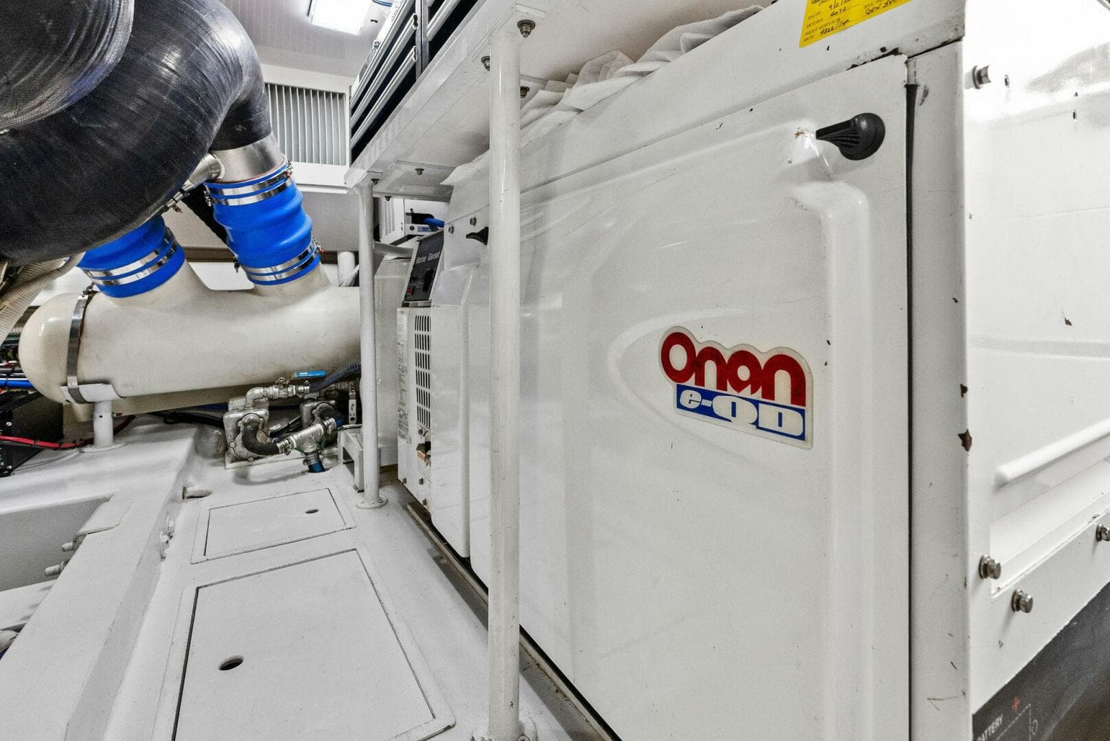 2006 Viking 61 Convertible — photo 45