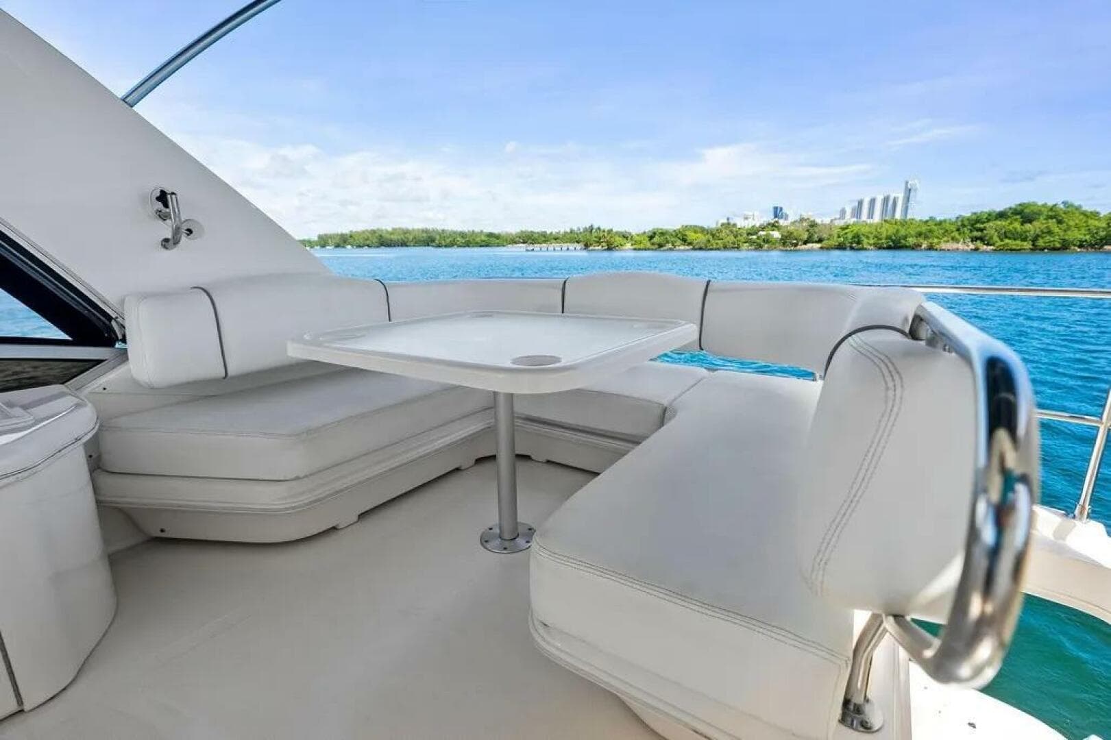 2007 Sea Ray 44 Sedan Bridge — photo 13