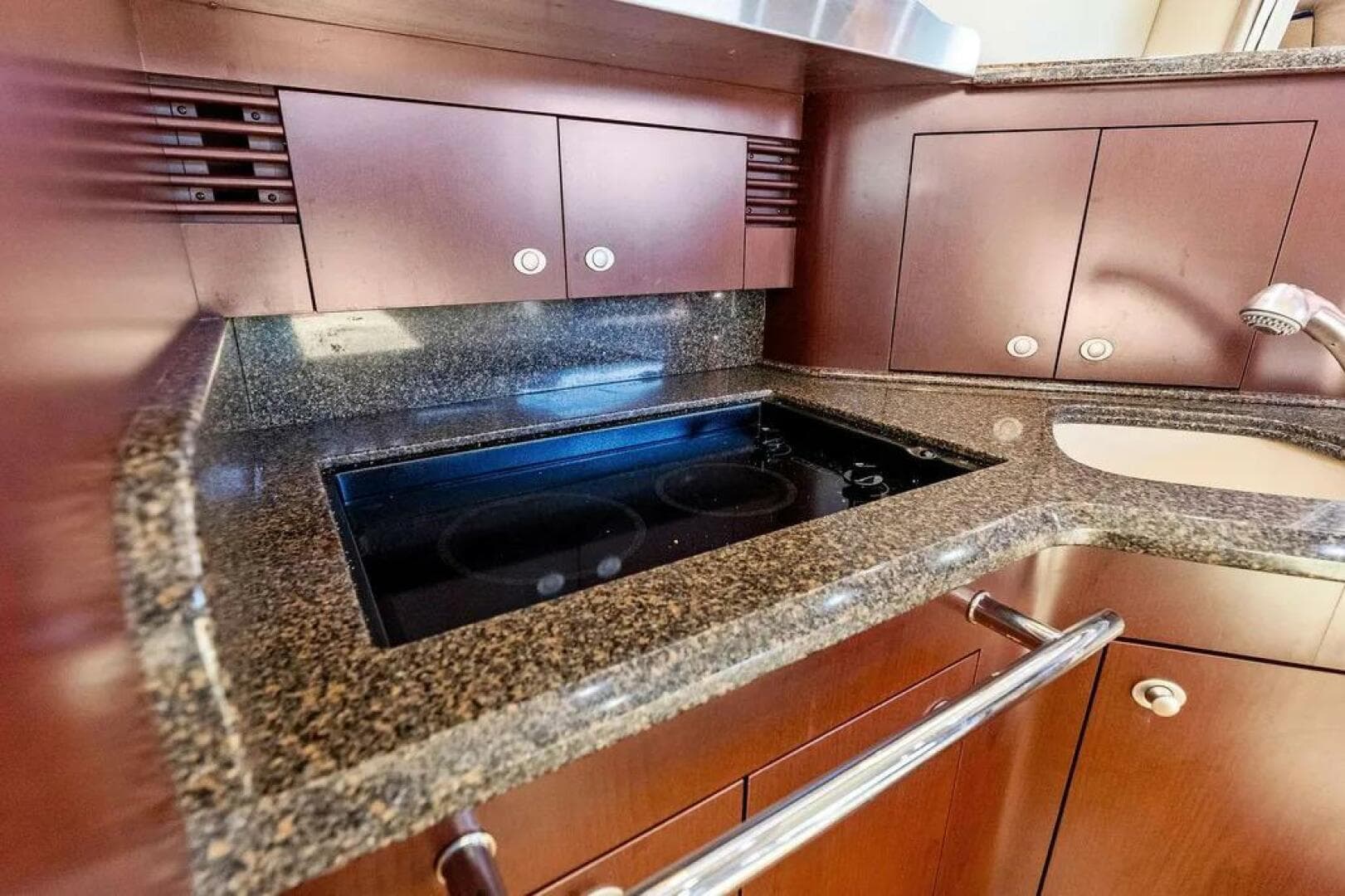 2007 Sea Ray 44 Sedan Bridge — photo 20