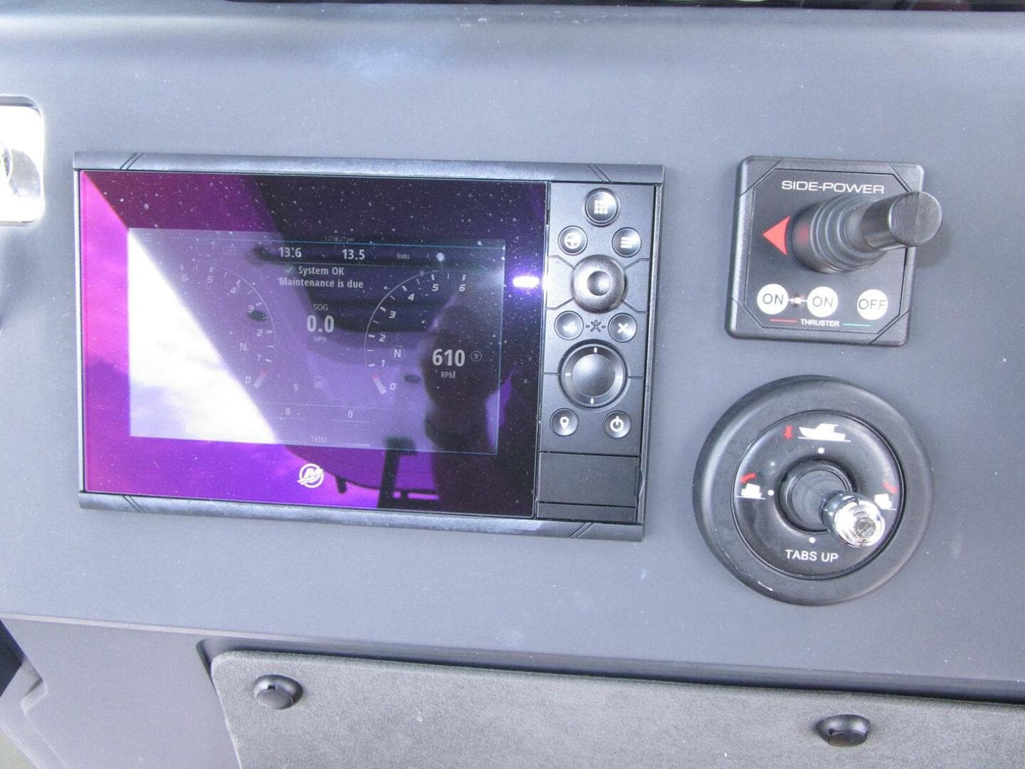 2021 Axopar Sun-Top — photo 12