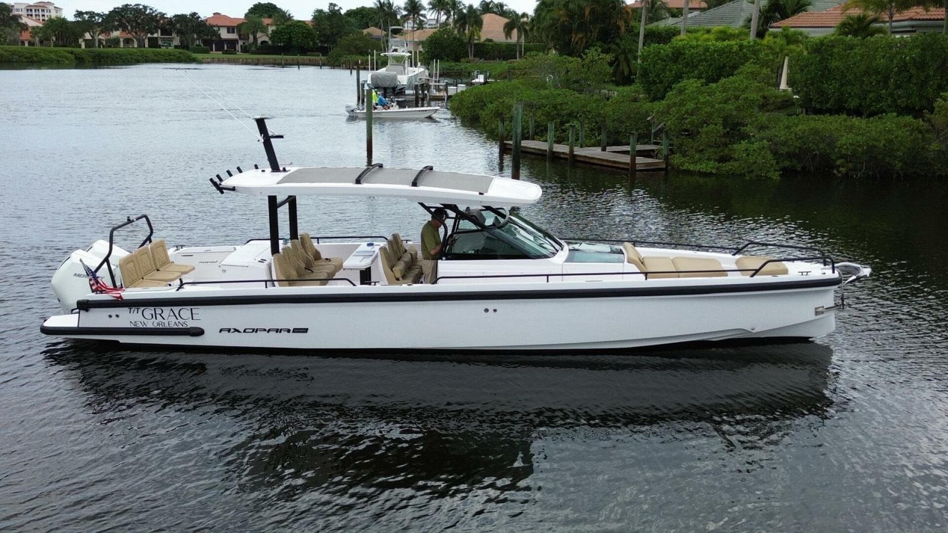 2021 Axopar Sun-Top — photo 41